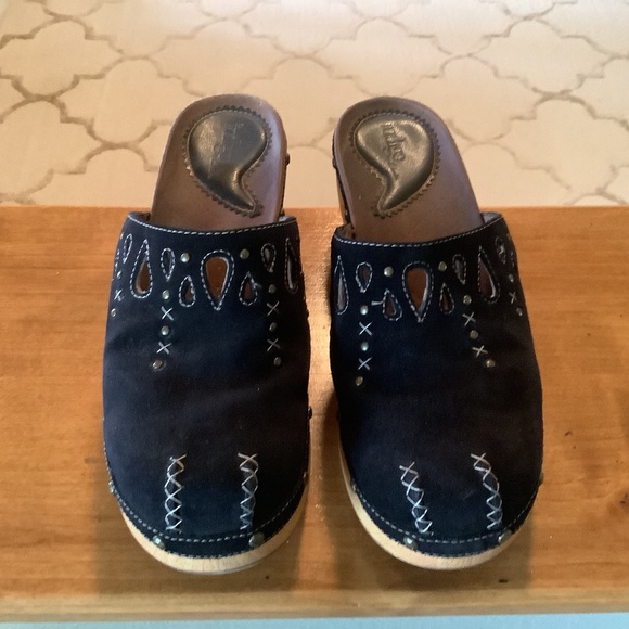 Indigo by Clarks Black Clogs - Picture 1 of 3
